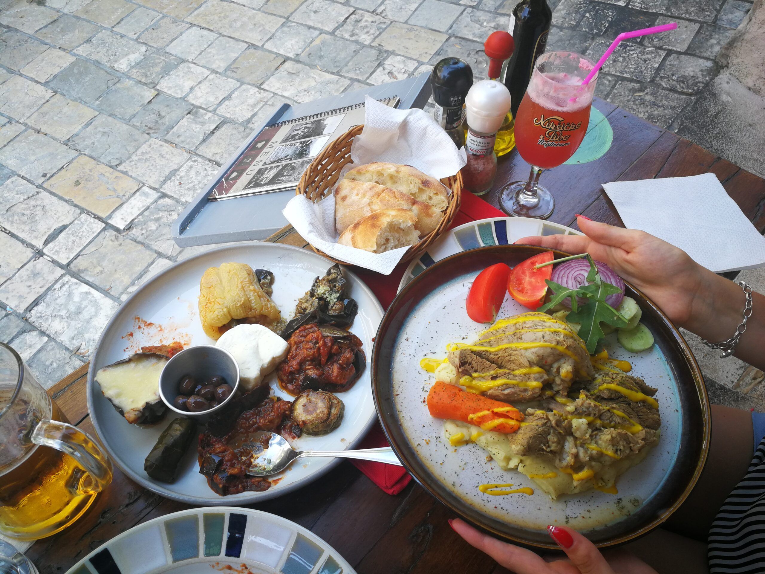 stary bar, czarnogóra,