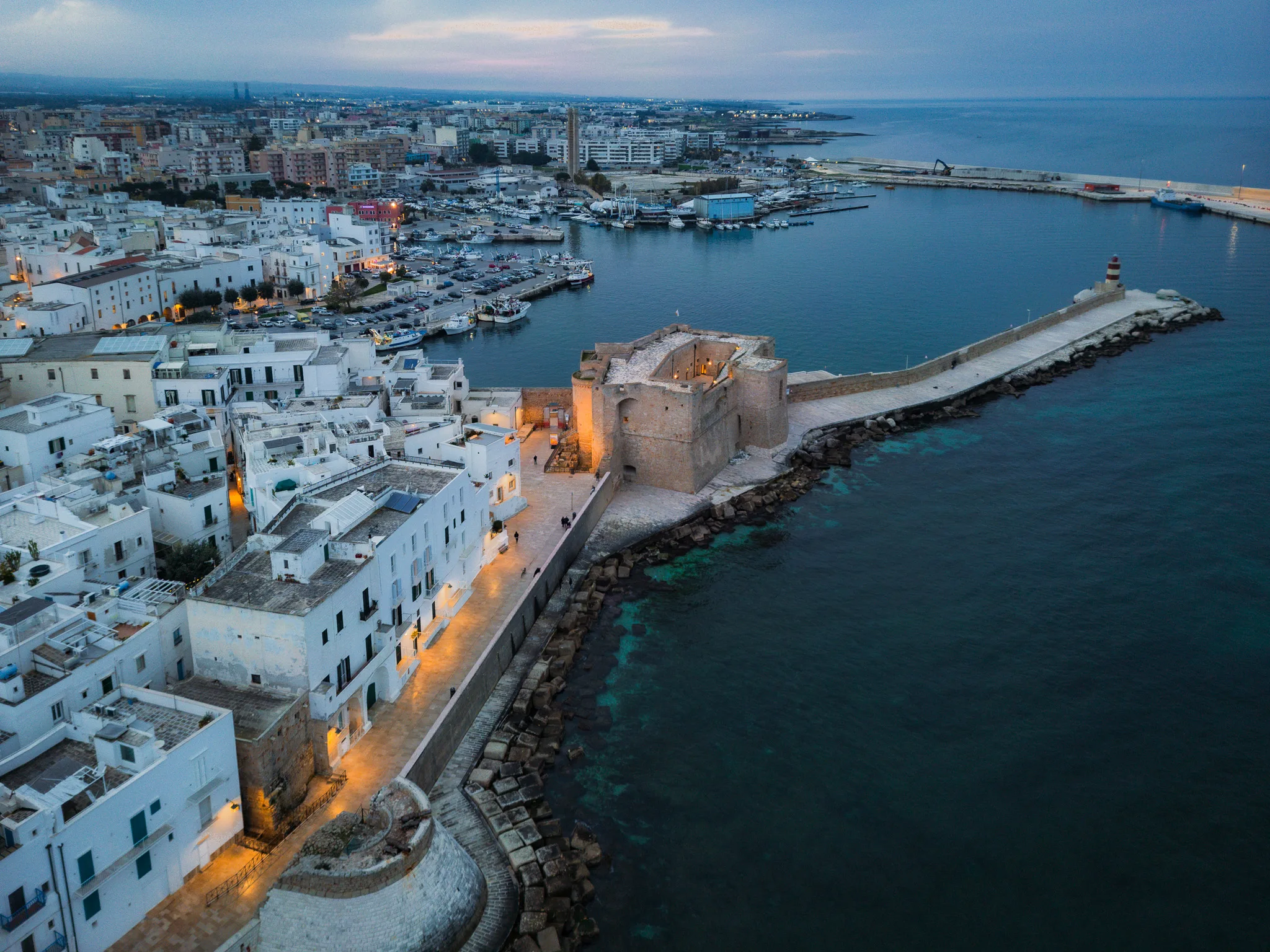 Monopoli z lotu ptaka starówka i zamek